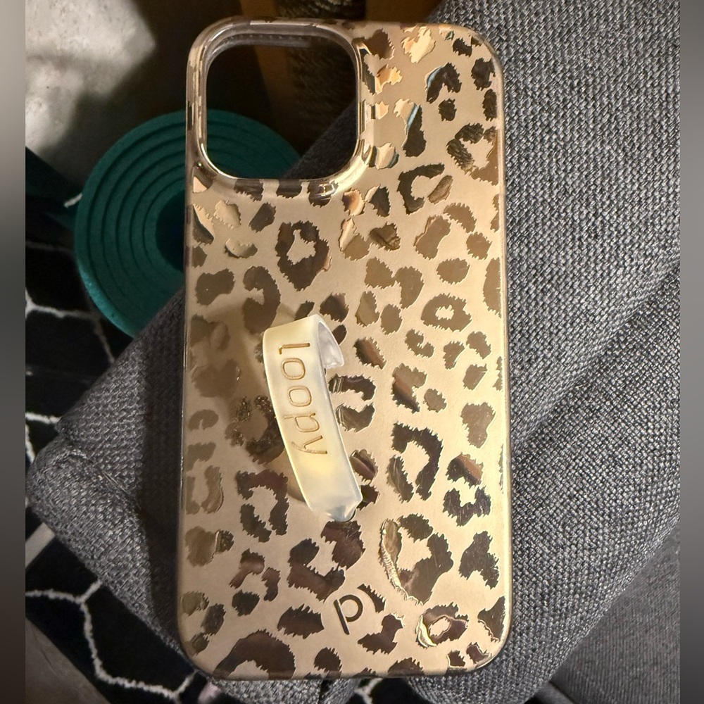 Loopy Case Gold Leopard Print iPhone 13 Pro Max 6.7” Case